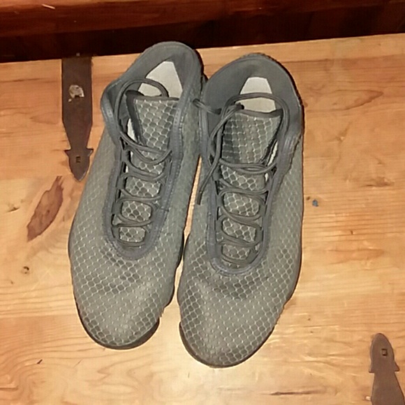 Jordan future - Picture 3 of 5
